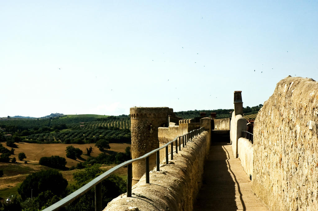 Locanda Delle Mura Anna De Croy Magliano in Toscana Luaran gambar